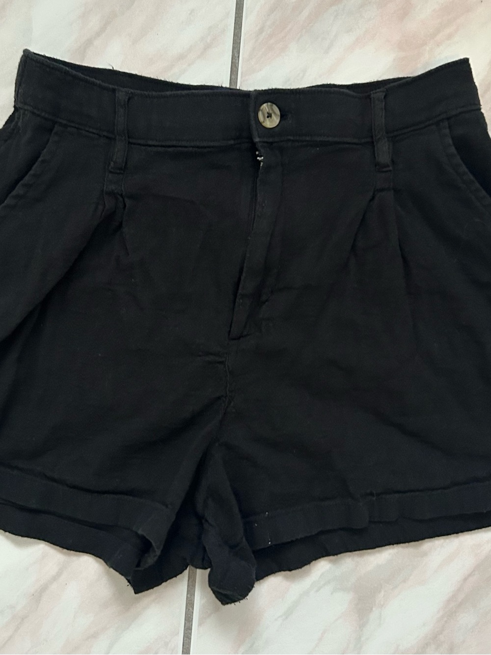 Hollister High-Waist Black Pleat Front Shorts